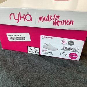 Ryka Fling Slip on9.5 Wide  Sneaker Shoe White